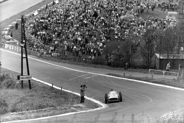 Fangio_1955_Belgium_02_BC.jpg