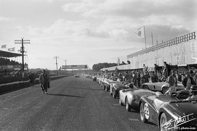 Neubauer-Atmosphere_1955_TouristTrophy_01_BC.jpg