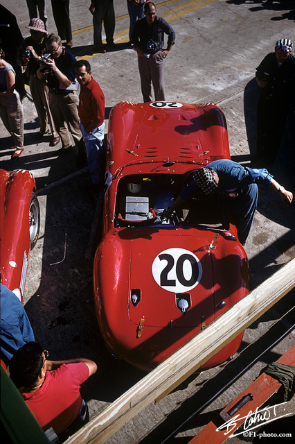 Behra-Maserati_1957_Sebring_01_BC.jpg