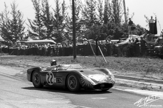 Scarlatti-Bonnier_1957_Sebring_01_BC.jpg