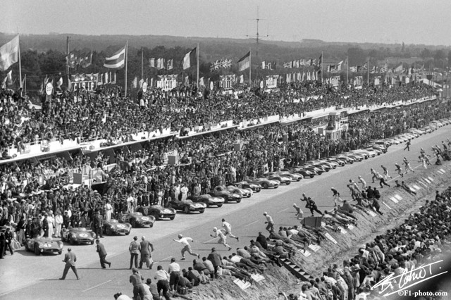 Start_1958_LeMans_02_BC.jpg