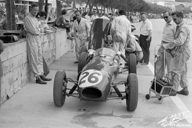 Hill-G_1958_Monaco_03_BC.jpg