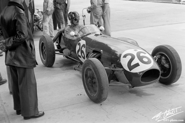 Hill-G_1958_Monaco_04_BC.jpg