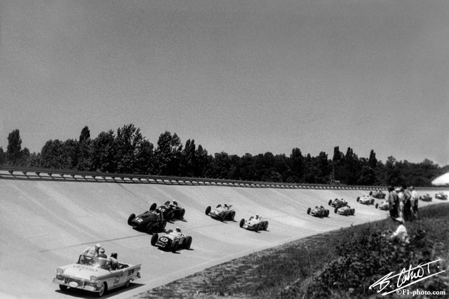 Start_1958_Monza_01_BC.jpg