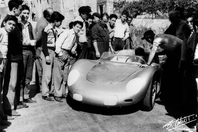 Behra_1958_Targa_09_BC.jpg