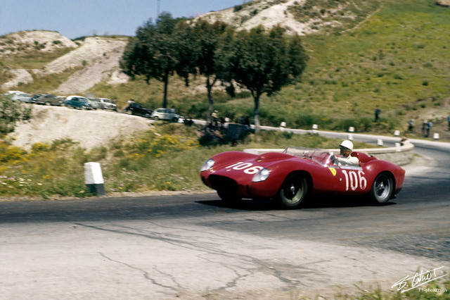 Gendebien_1958_Targa_01_BC.jpg