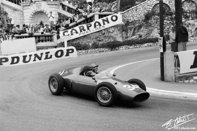 Ginther_1960_Monaco_01_BC.jpg