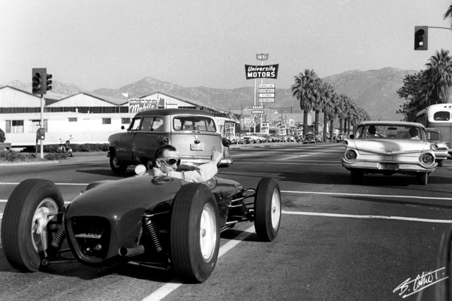 Surtees_1960_USA_01_BC.jpg