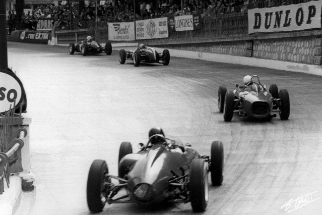 Hill-Phil-Hill-G_1961_Monaco_01_BC.jpg