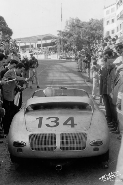 Bonnier_1961_Targa_01_BC.jpg