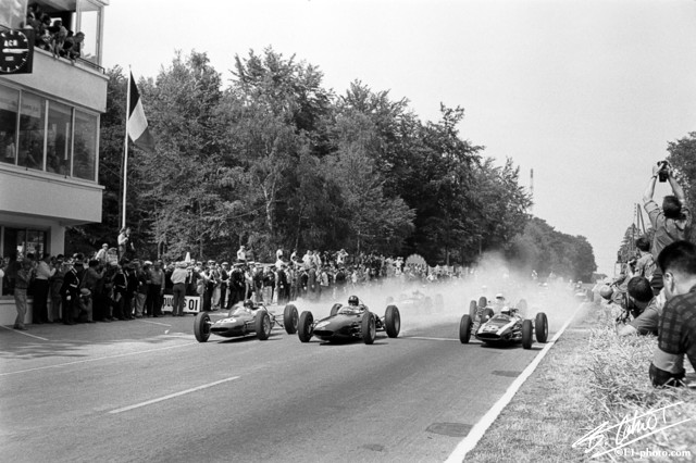 Start_1962_France_02_BC.jpg