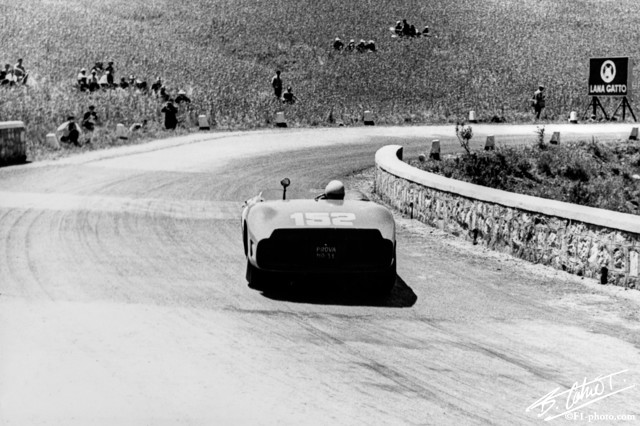 Mairesse-Rodriguez-Gendebien_1962_Targa_02_BC.jpg