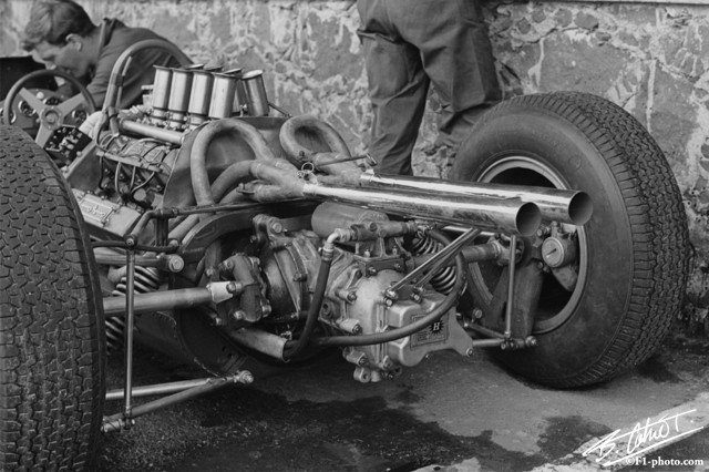 Lotus25_1963_Mexico_01_BC.jpg