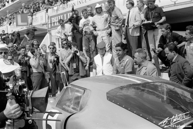 Cobra-Atmosphere_1964_LeMans_02_BC.jpg