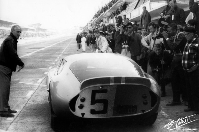 Gurney-Bondurant_1964_LeMans_02_BC.jpg