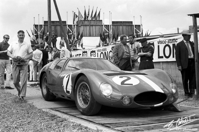 Simon-Maglioli_1964_LeMans_02_BC.jpg