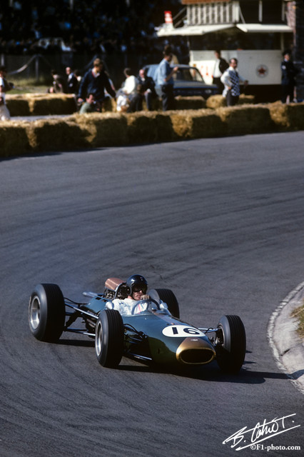 Gurney_1965_Holland_02_BC.jpg