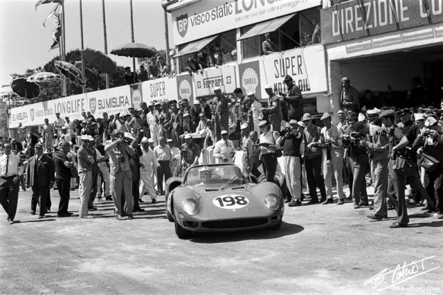 Vaccarella_1965_Targa_03_BC.jpg