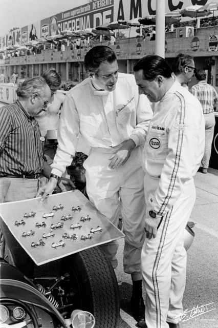 Frankenheimer-Brabham_1966_Italy_01_BC.jpg