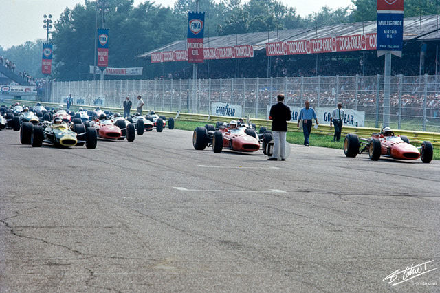 Start_1966_Italy_03_BC.jpg