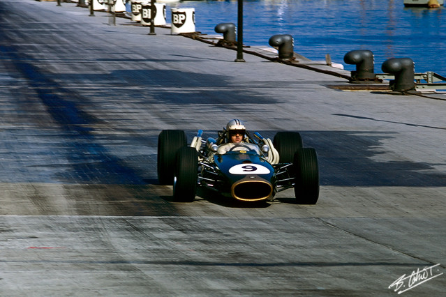 Hulme_1967_Monaco_02_BC.jpg