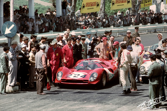 Vaccarella_1967_Targa_02_BC.jpg