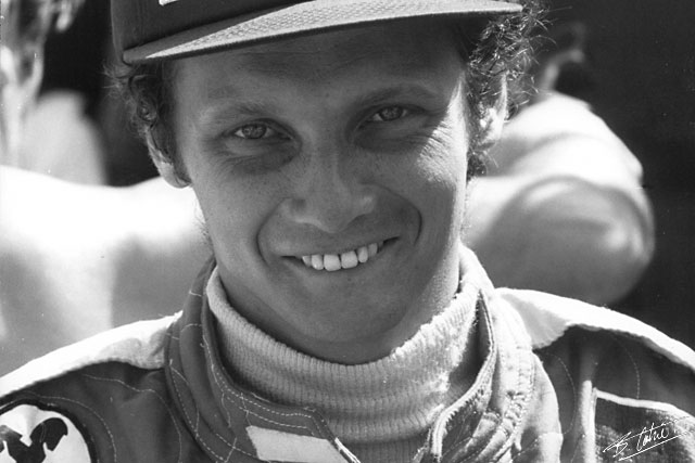 Lauda_1975_France_01_BC.jpg