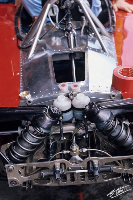 Ferrari-detail_1976_Spain_01_BC.jpg