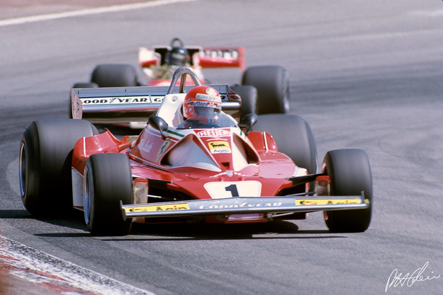 Lauda-Hunt_1976_Spain_01_PHC.jpg