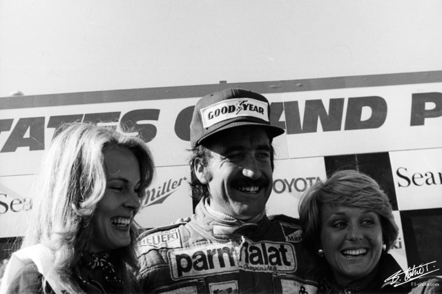 Regazzoni_1976_USA_02_BC.jpg