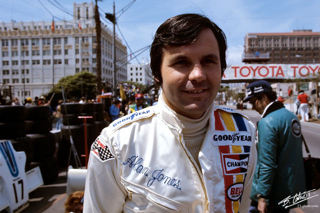 Jones_1977_LongBeach_01_BC.jpg