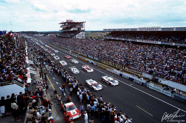 Start_1982_LeMans_02_PHC.jpg