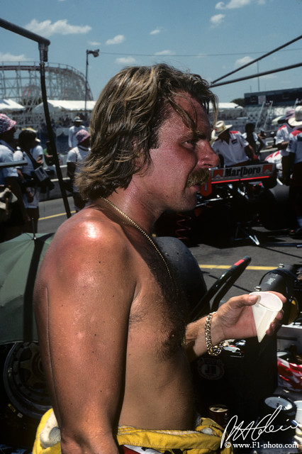 Rosberg_1984_Dallas_08_PHC.jpg