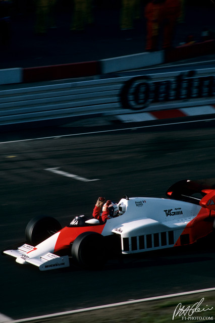 Prost_1984_Nurburgring_01_PHC.jpg