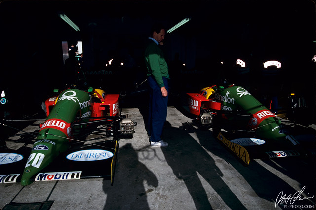 Atmosphere-Benetton_1988_Portugal_01_PHC.jpg