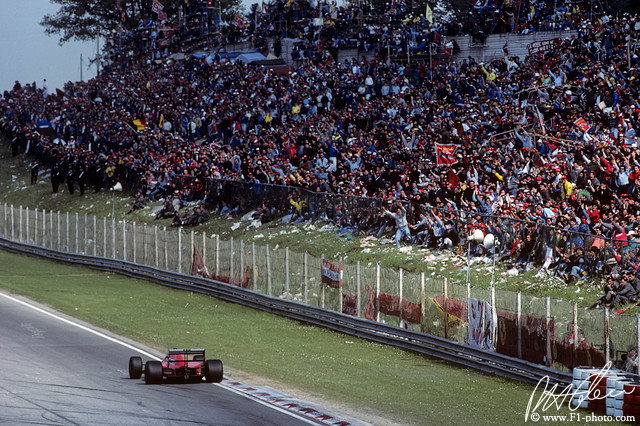 Mansell_1989_Imola_01_PHC.jpg