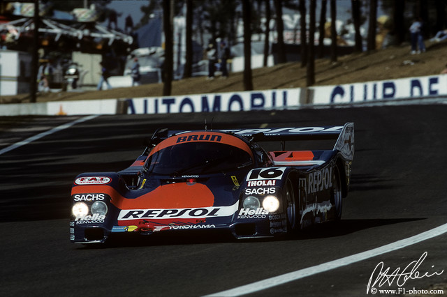 Larrauri_1990_LeMans_02_PHC.jpg