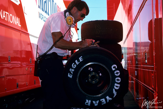 Goodyear-Bell_1990_Portugal_01_PHC.jpg