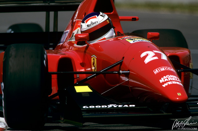 Alesi_1992_Canada_02_PHC.jpg