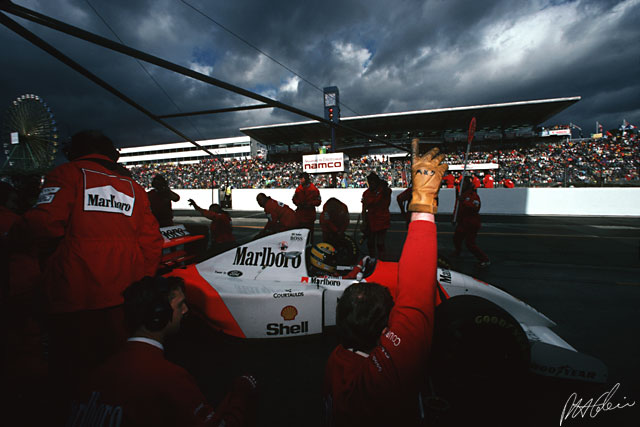 Senna_1993_Japan_01_PHC.jpg