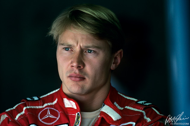 Hakkinen_1995_Imola_01_PHC.jpg