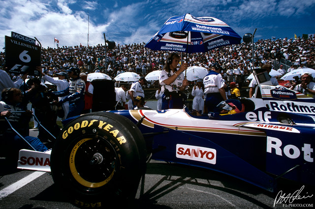 Villeneuve_1996_Canada_01_PHC.jpg