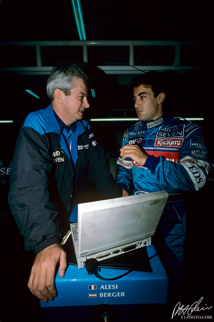 Alesi-Symonds_1996_Portugal_01_PHC.jpg