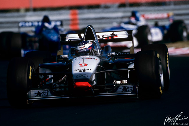 Hakkinen_1997_Canada_01_PHC.jpg