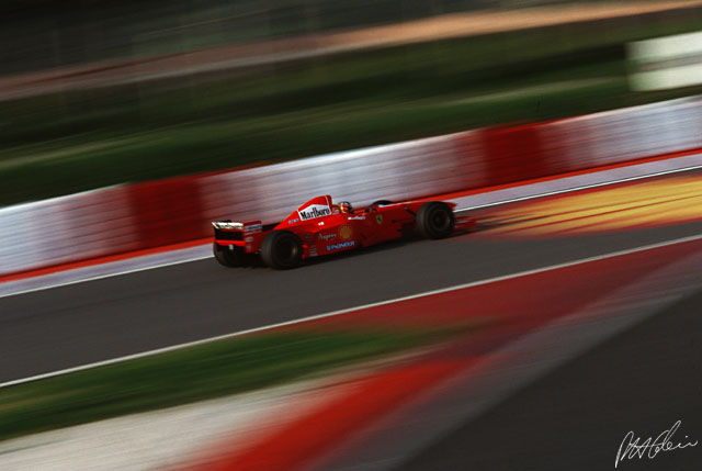 Schumacher_1997_Estoril-Test_02_PHC.jpg