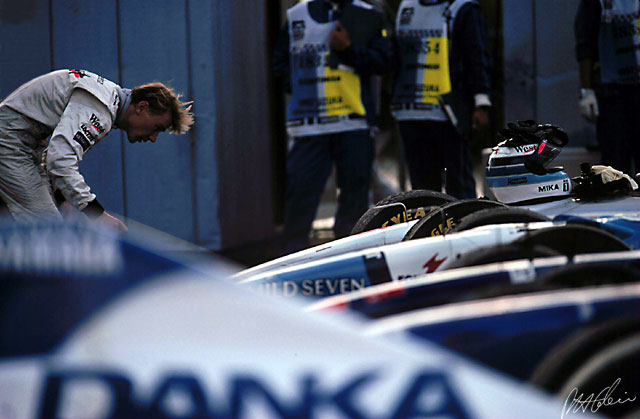 Hakkinen_1997_Japan_01_PHC.jpg