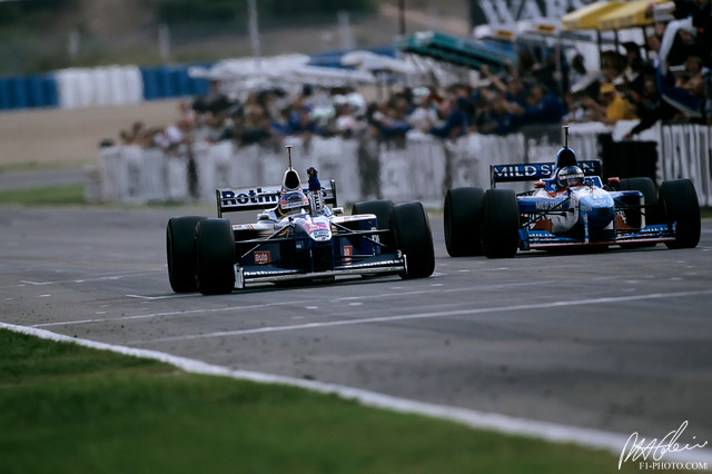 Villeneuve_1997_Jerez_09_PHC.jpg