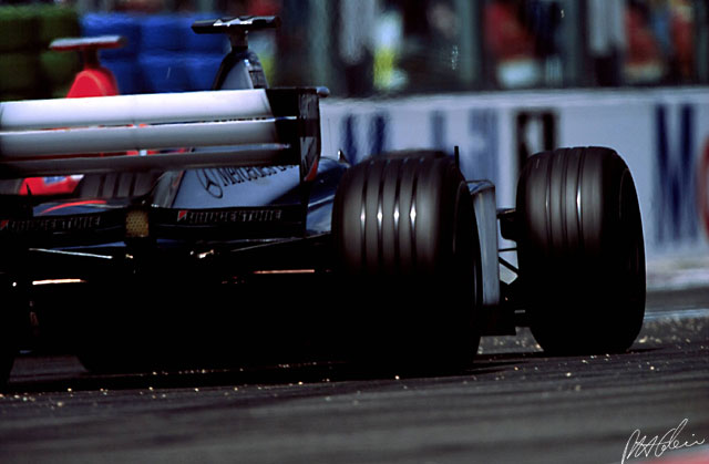 Hakkinen-Irvine_1998_France_02_PHC.jpg