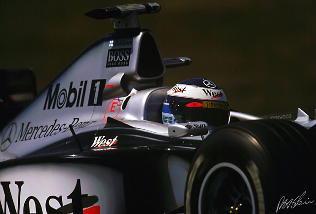 Hakkinen_1998_Spain_01_PHC.jpg