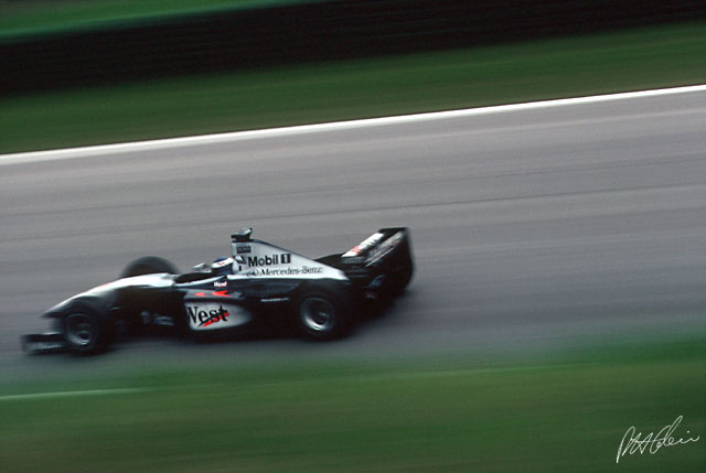 Hakkinen_1999_Austria_01_PHC.jpg